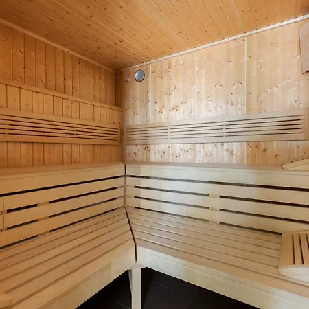 Deluxe Polanki Z Garazem *