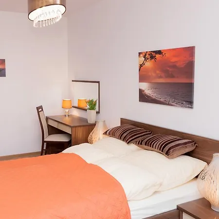 Deluxe Polanki Z Garazem